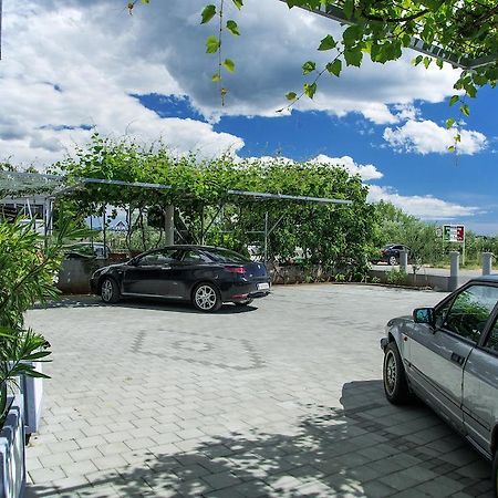 Apartments Peran Šibenik Стая снимка