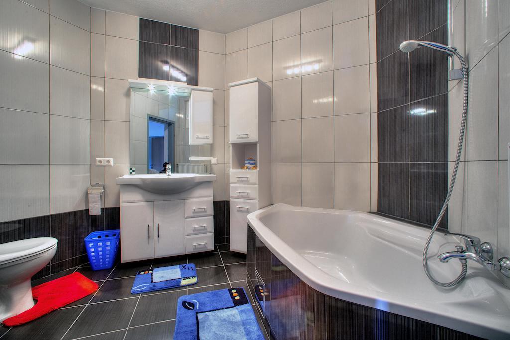 Apartments Peran Šibenik Стая снимка
