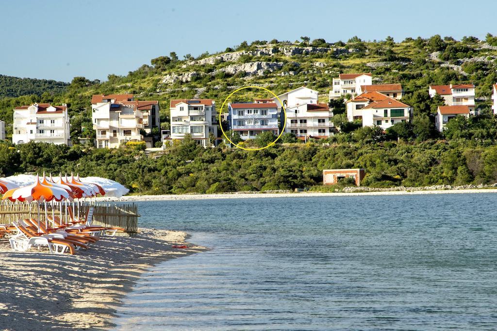Apartments Peran Šibenik Стая снимка