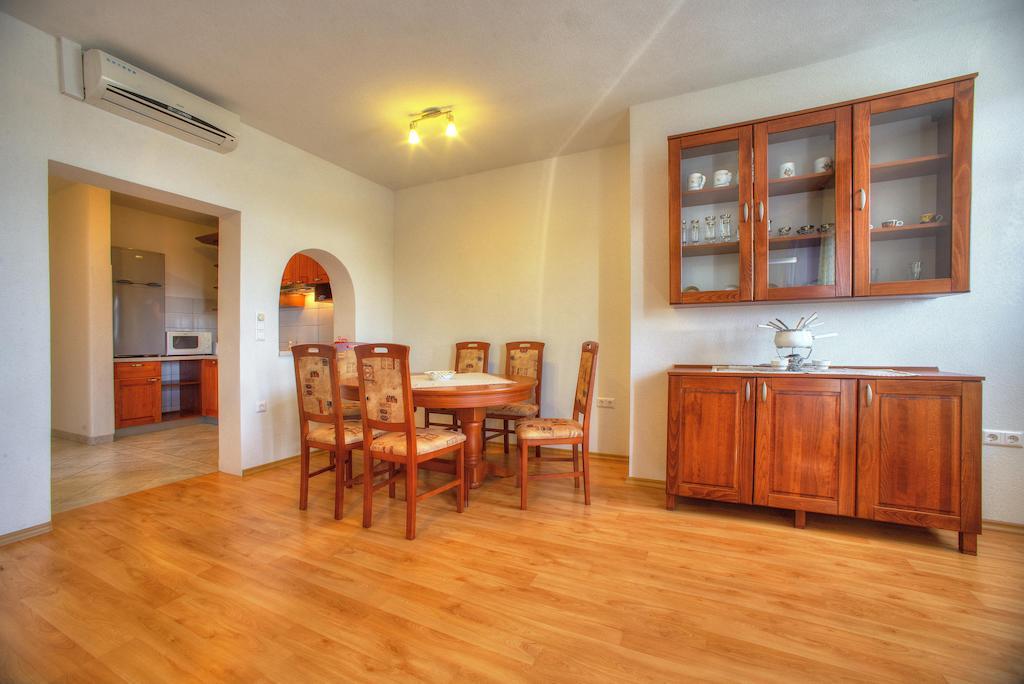 Apartments Peran Šibenik Стая снимка