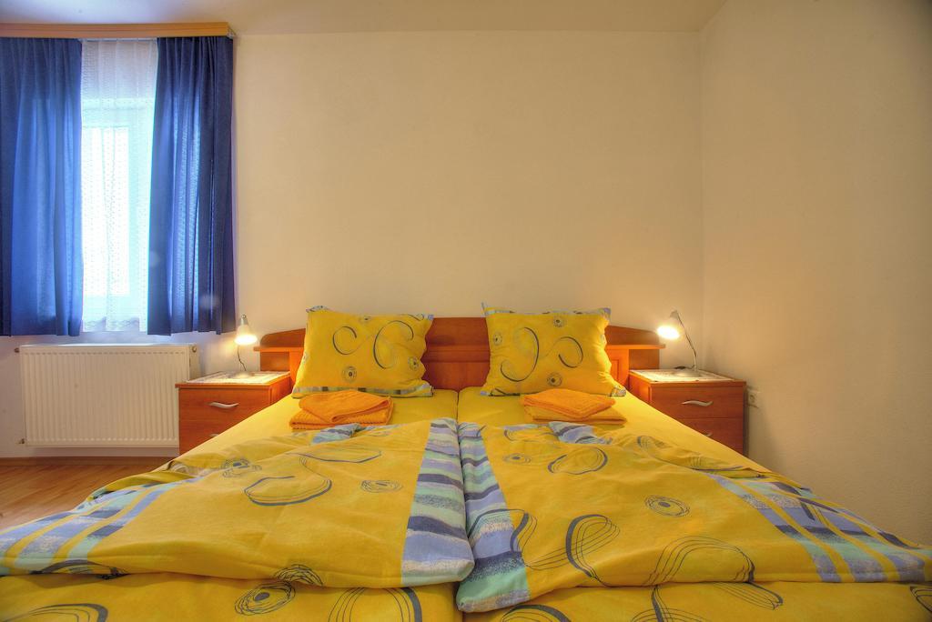 Apartments Peran Šibenik Стая снимка