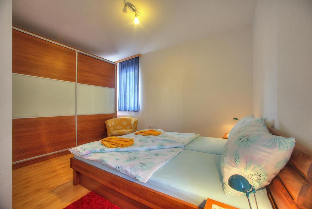 Apartments Peran Šibenik Стая снимка